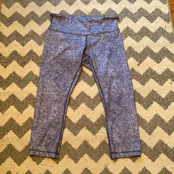 Lululemon Wunder Under Crop III - Picture 4 of 7